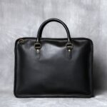 Sacoche élégante en cuir avec surpiqûres