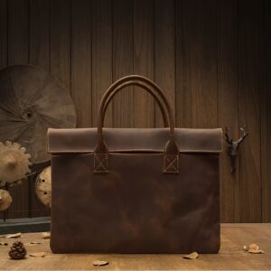 Sacoche en cuir vieilli marron avec surpiqûres